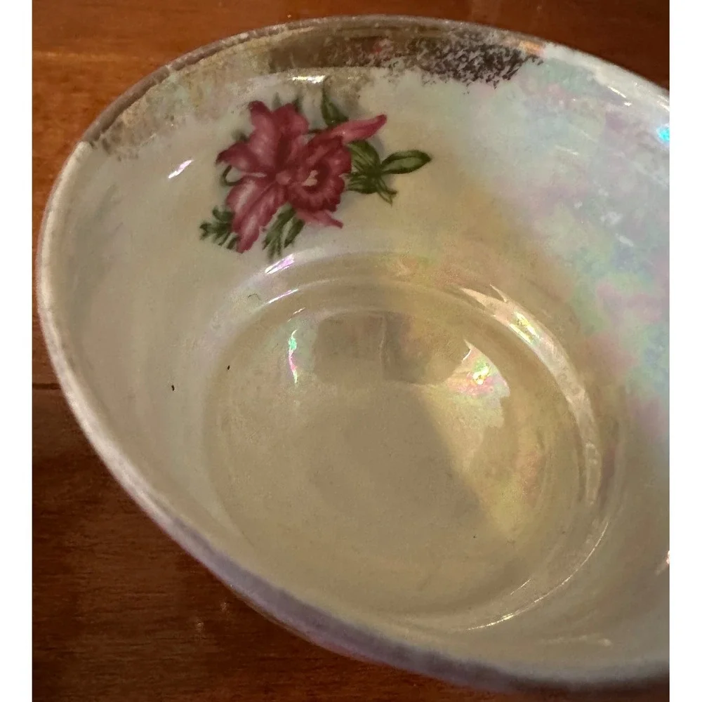 Vintage Set of 2 Japanese Teacups Pink Floral Iridescent Gold Trim‎